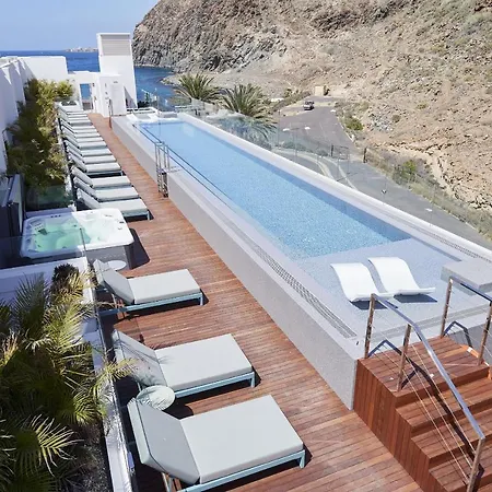 Infinity 1-7 Luxe Sea View 2b 펜션 팔름-마르